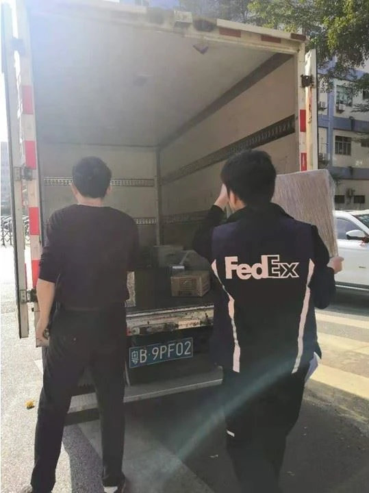 6 sản phẩm tùy chỉnh có độ chính xác cao sẽ được gửi đến Châu Âu qua TNT